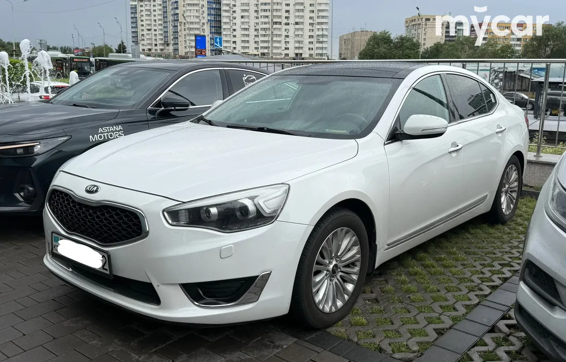Kia Cadenza 2013