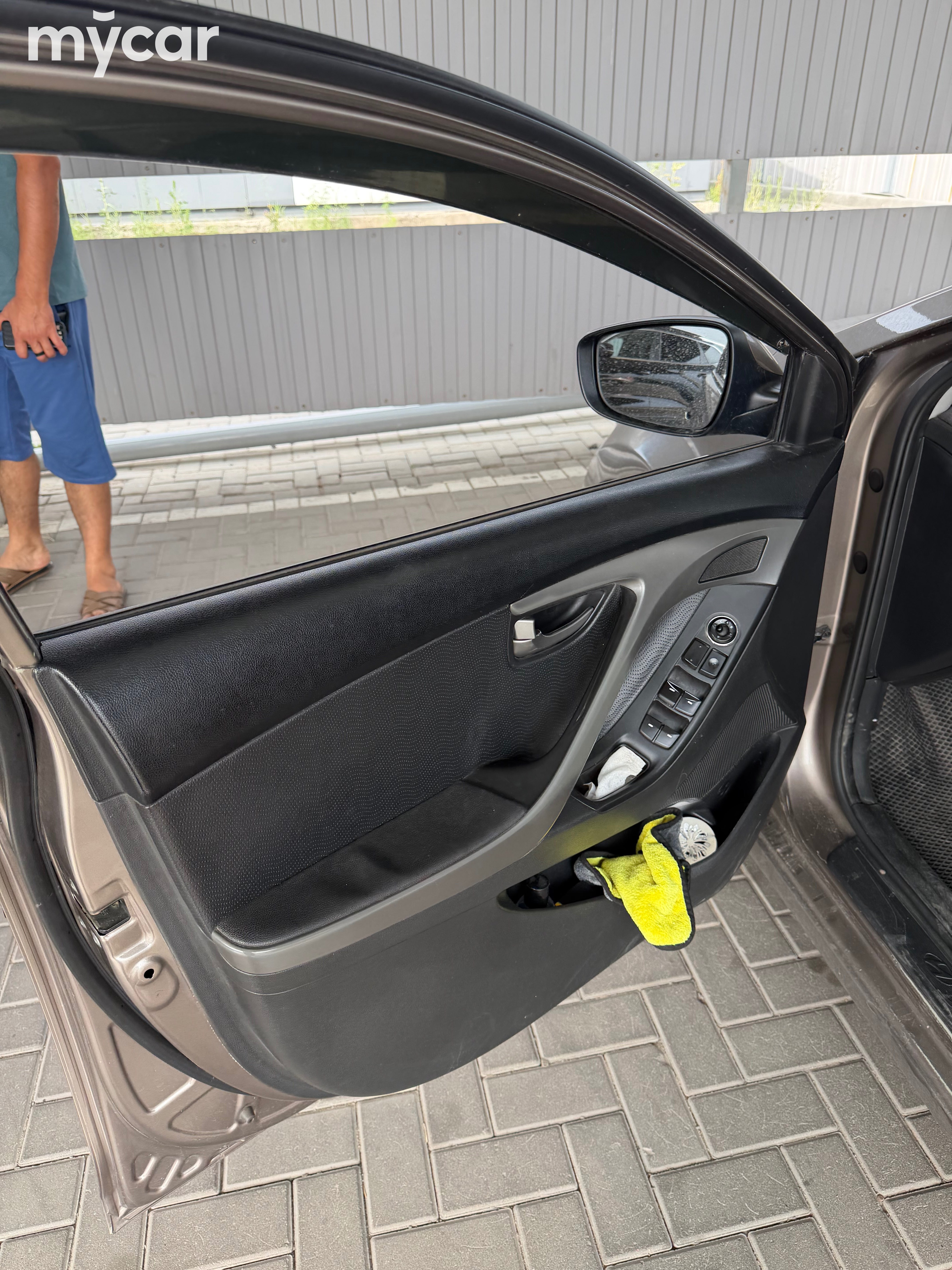 Hyundai Elantra 2013