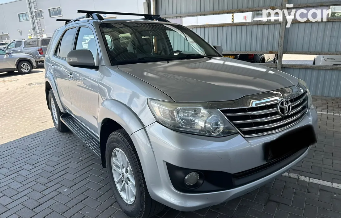 Toyota Fortuner 2014