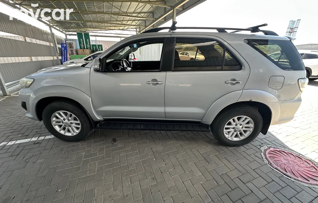 Toyota Fortuner 2014