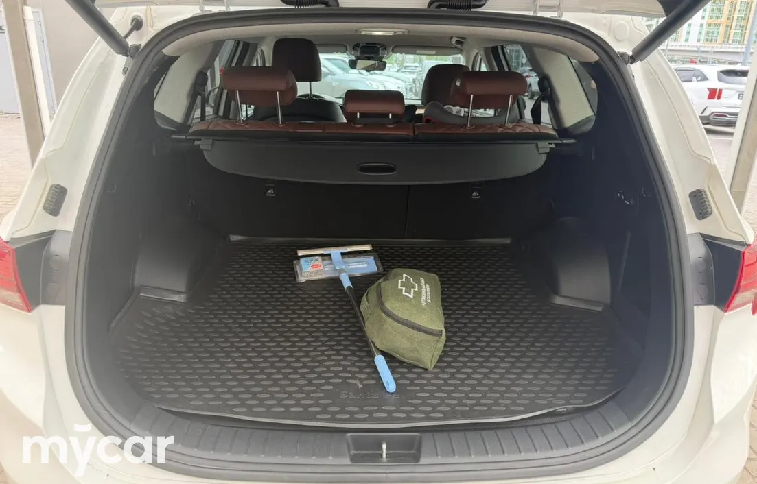 Hyundai Santa Fe 2023