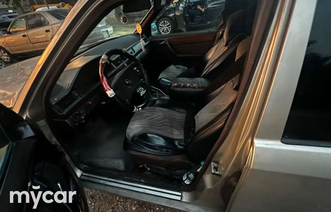Mercedes-Benz E-Класс 1991