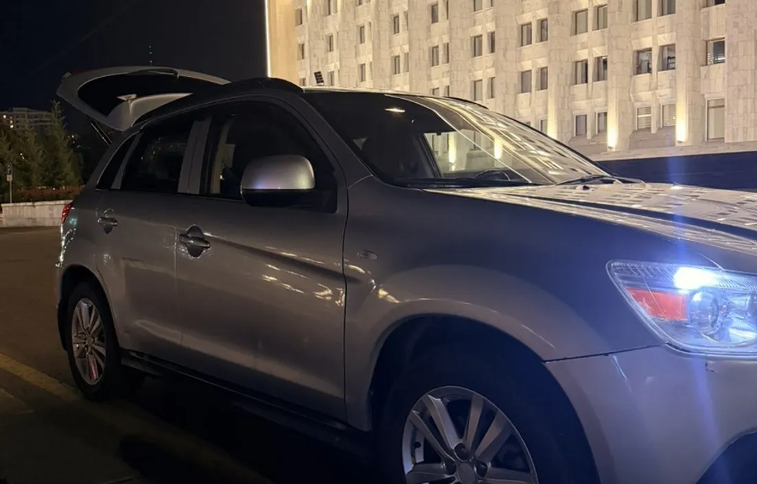 Mitsubishi ASX 2011