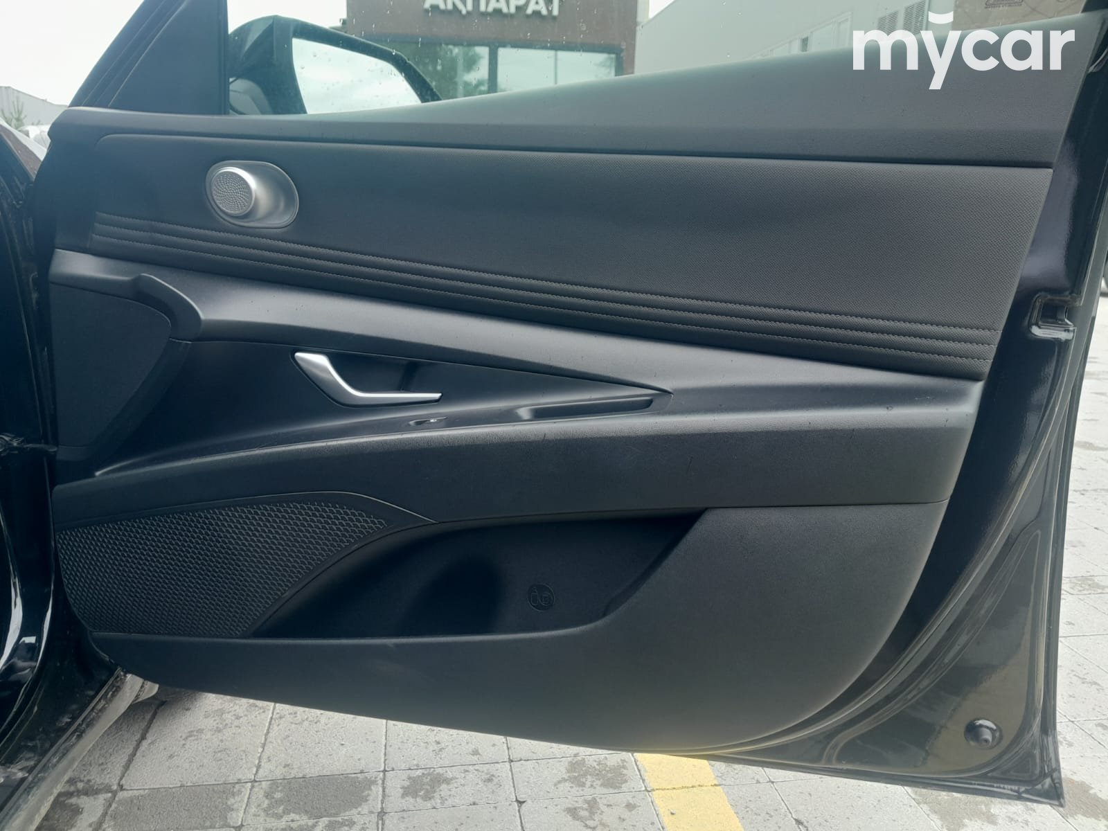 Hyundai Elantra 2022