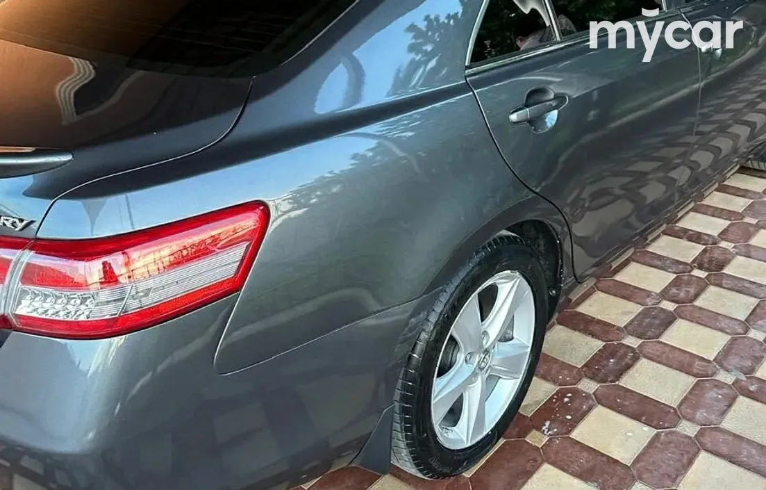 Toyota Camry 2010