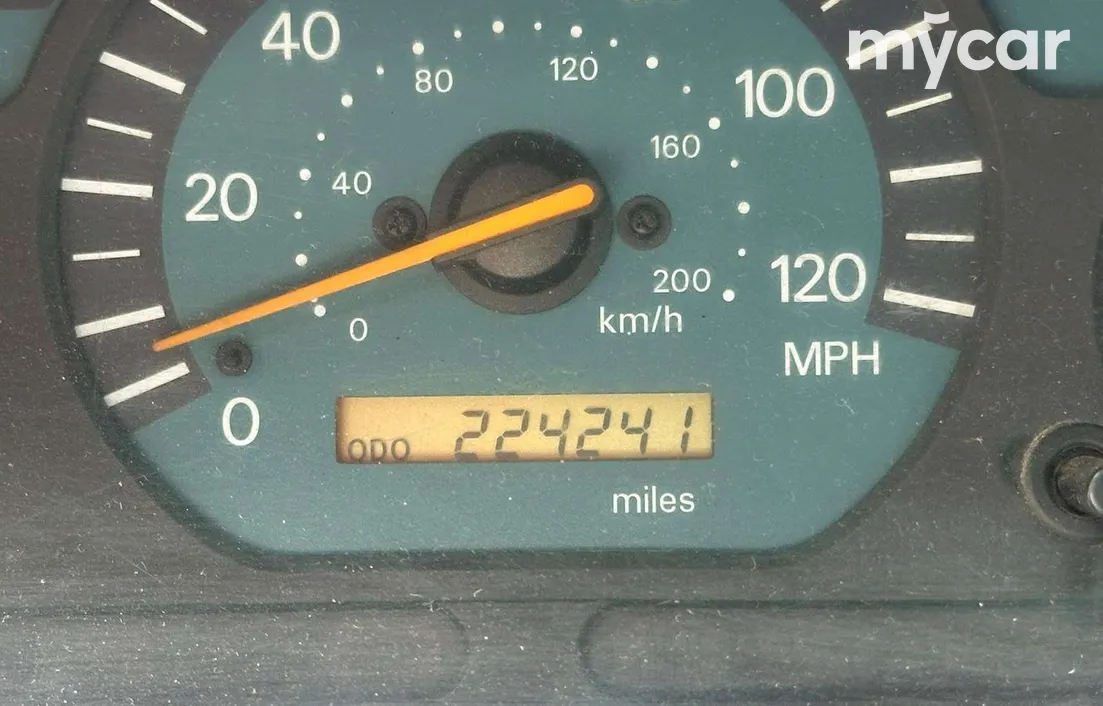 Mitsubishi Galant 2000
