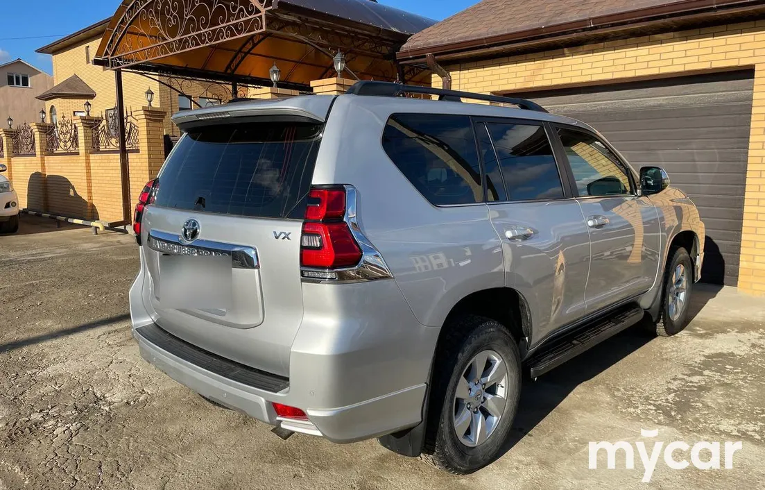 Toyota Land Cruiser Prado 2021