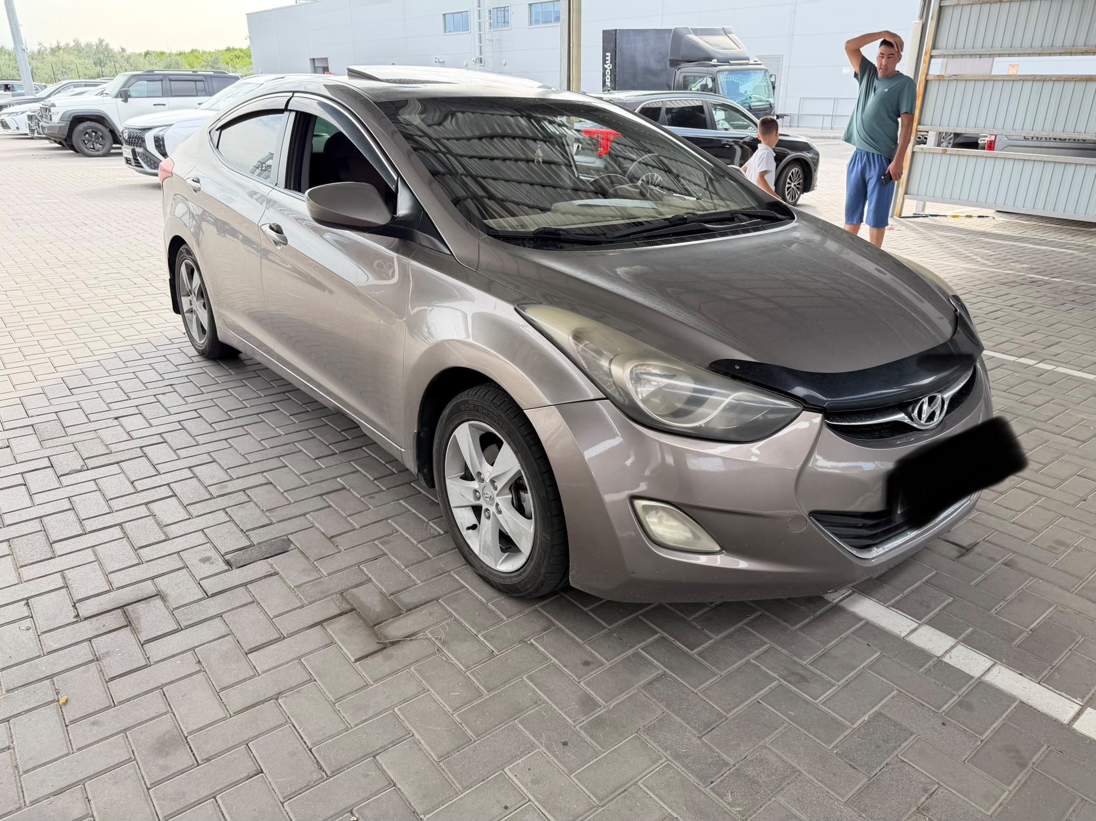 Hyundai Elantra 2013
