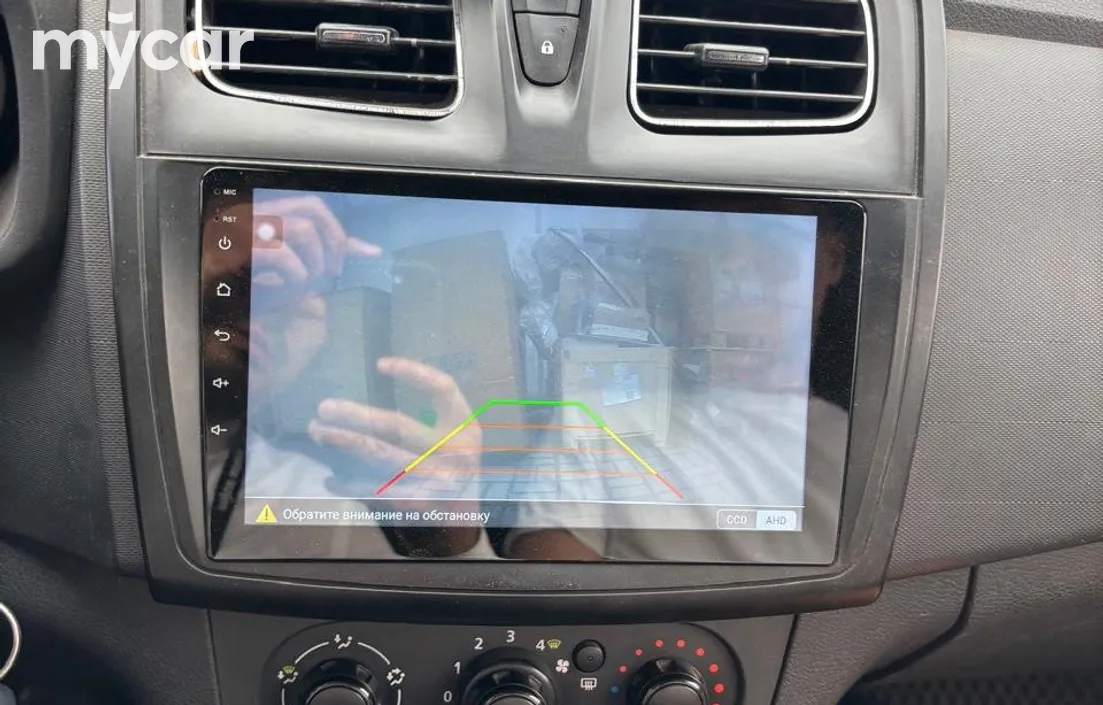 Renault Logan 2018