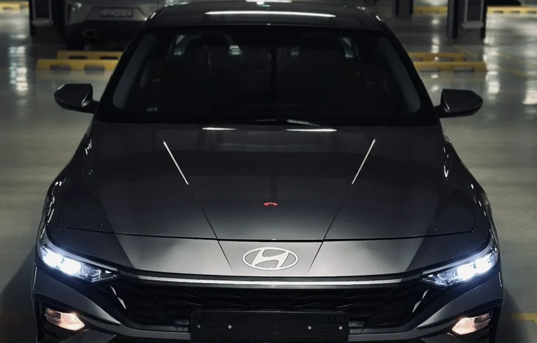 Hyundai Elantra 2024