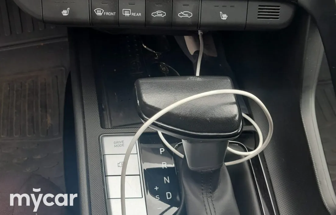 Hyundai Elantra 2022