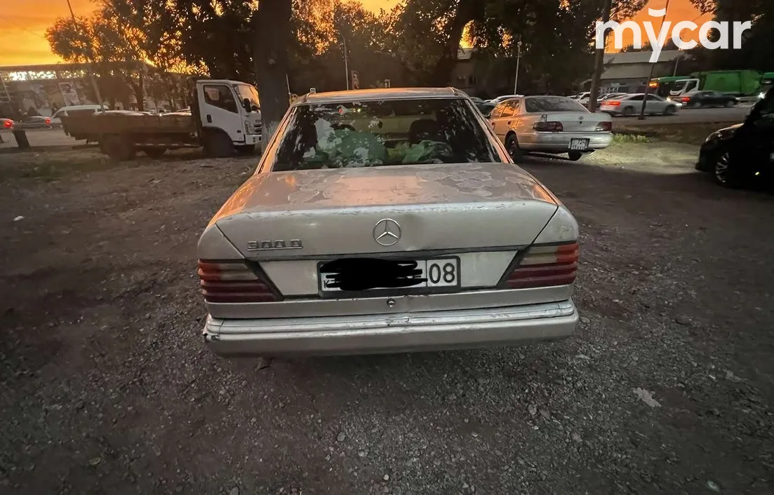 Mercedes-Benz E-Класс 1991