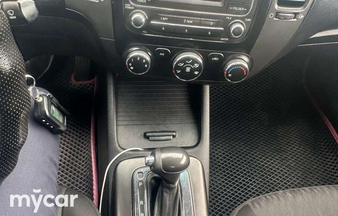 Kia Cerato 2013