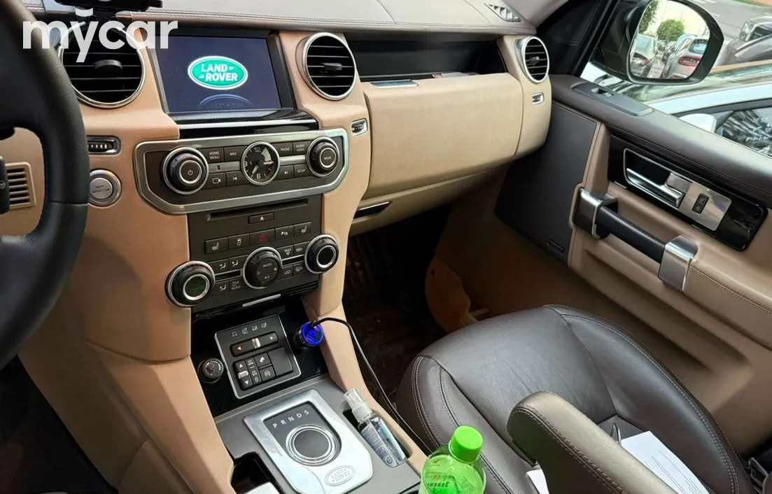 Land Rover Discovery 2015