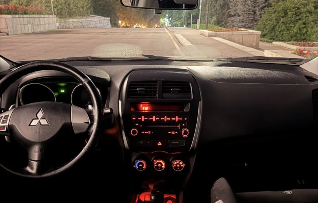 Mitsubishi ASX 2011