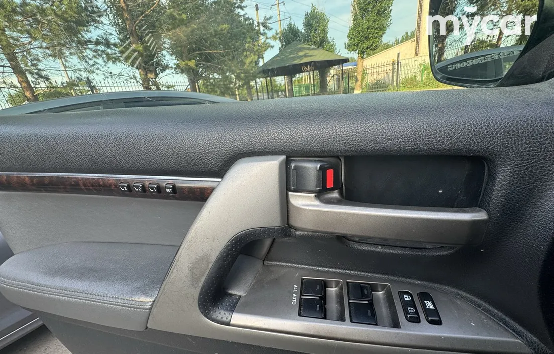 Toyota Land Cruiser 2008