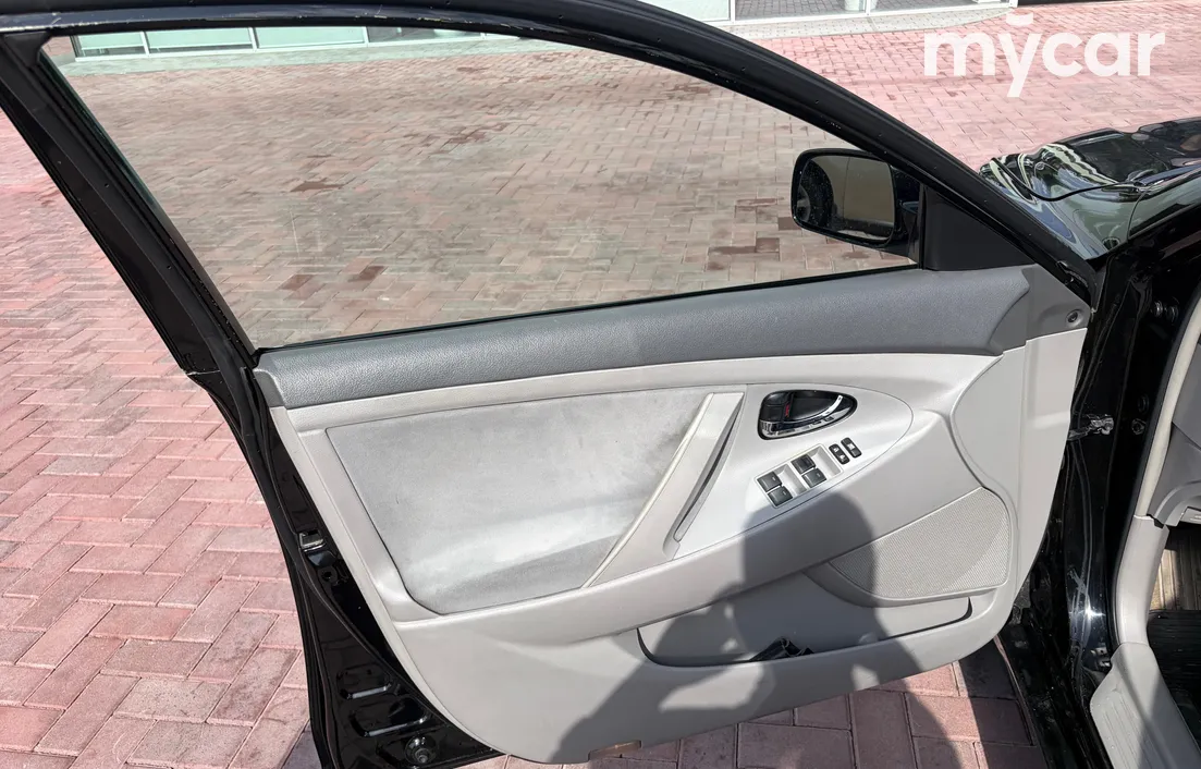 Toyota Camry 2010