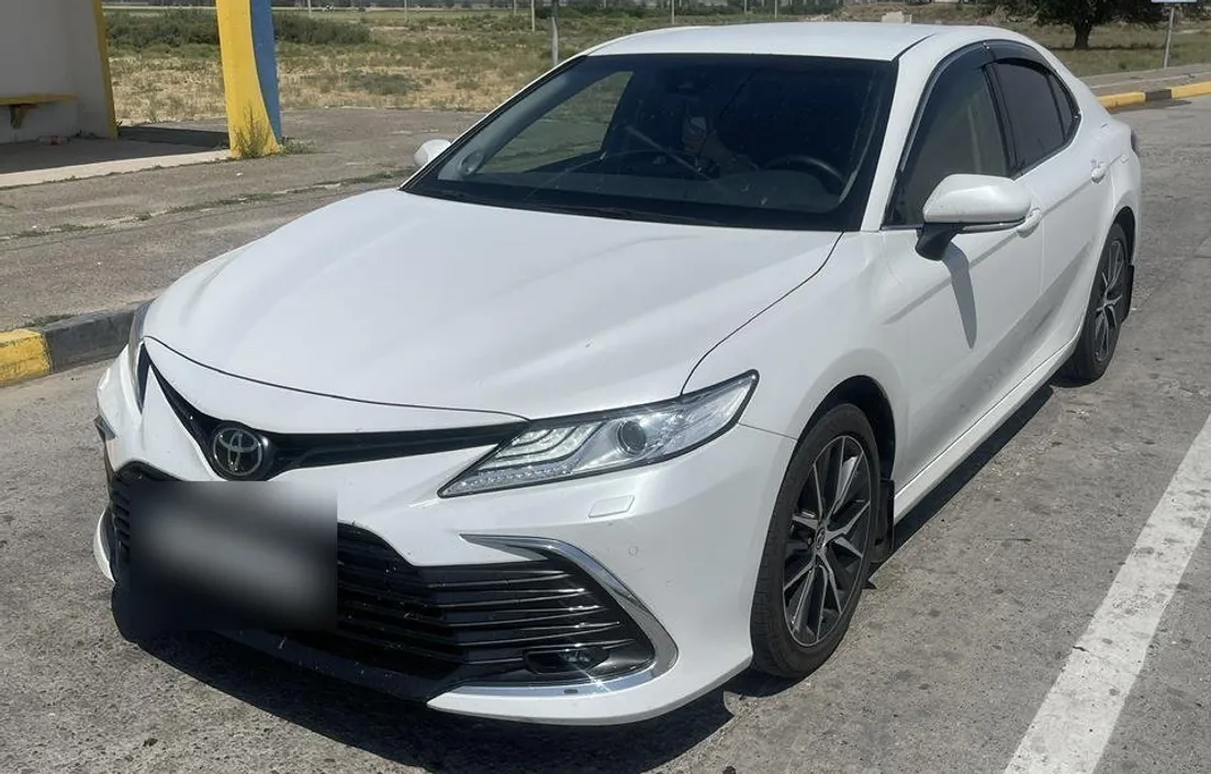 Toyota Camry 2021