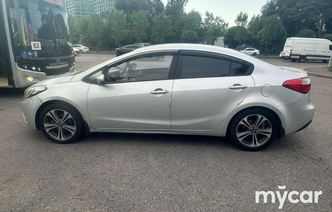 Kia Cerato 2013