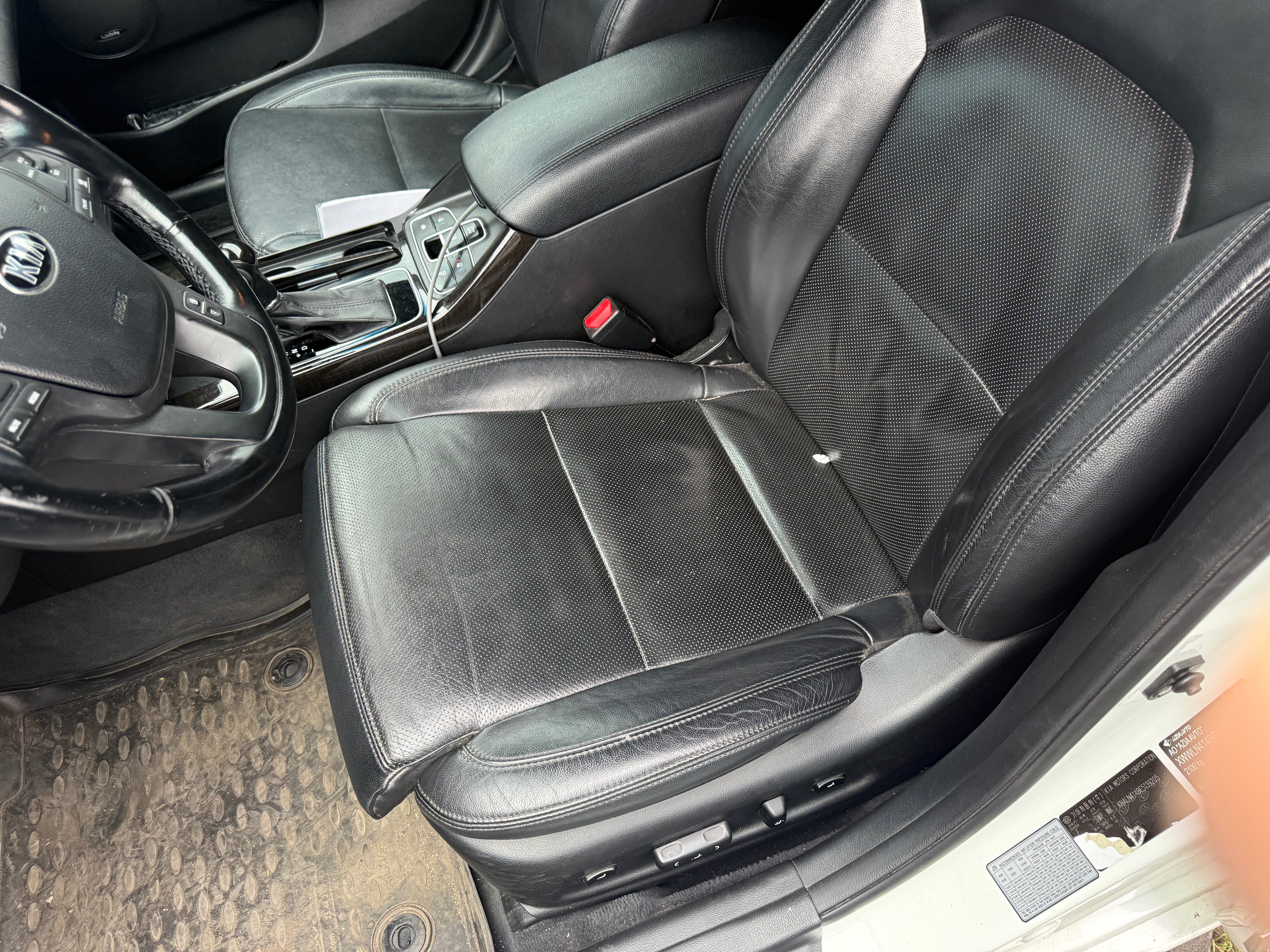 Kia Cadenza 2013