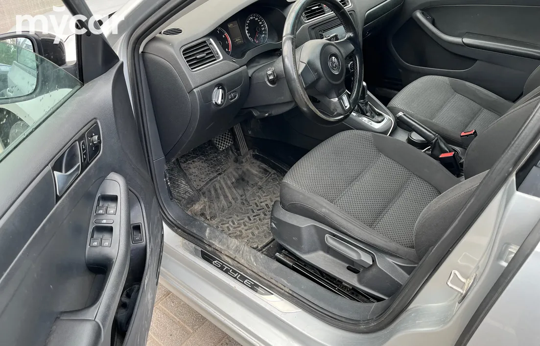 Volkswagen Jetta 2014