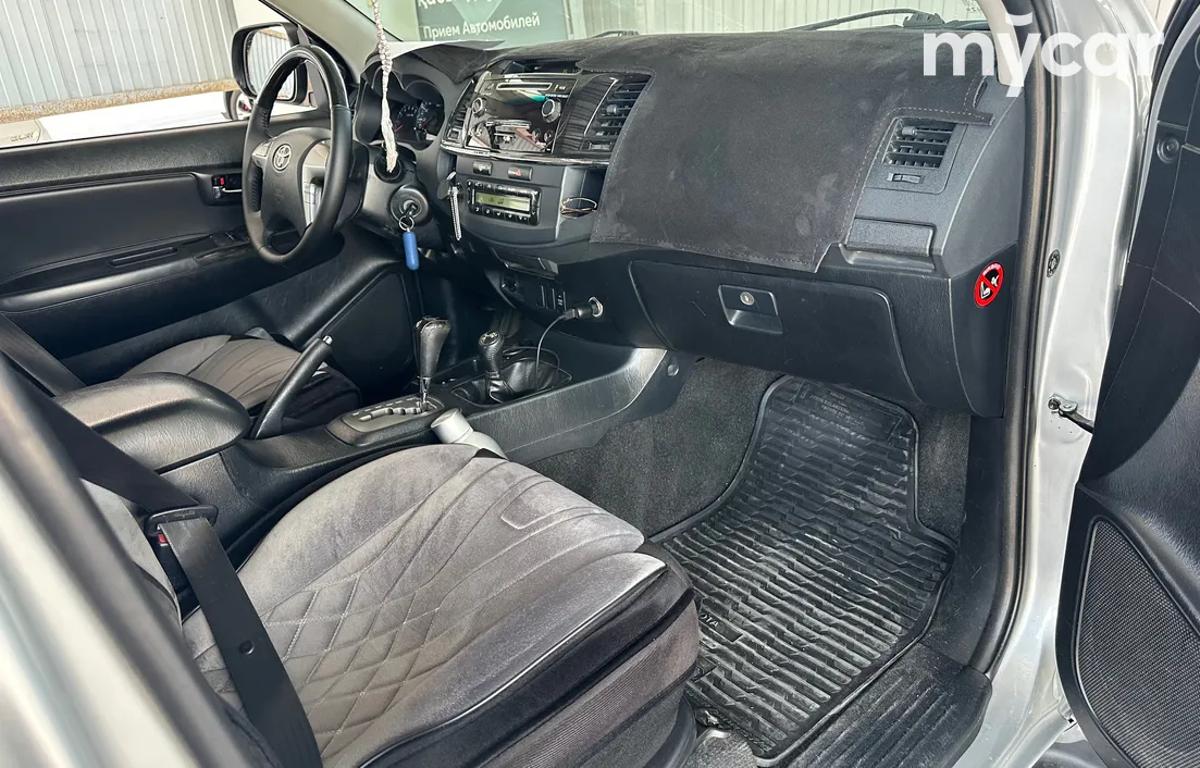 Toyota Fortuner 2014