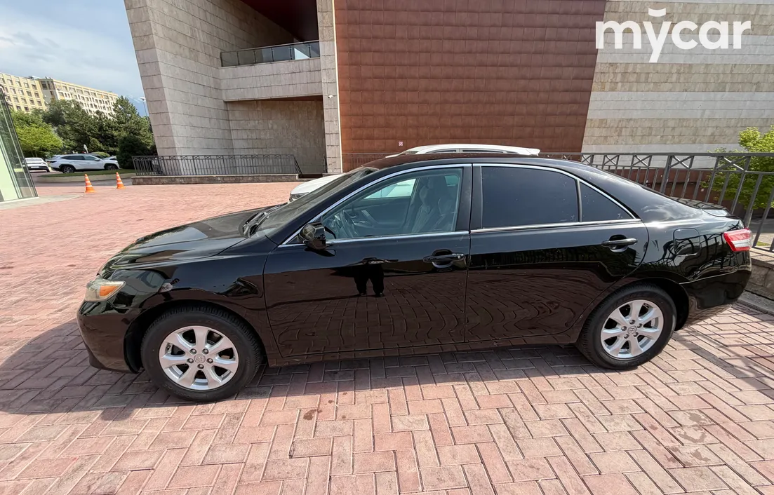 Toyota Camry 2010