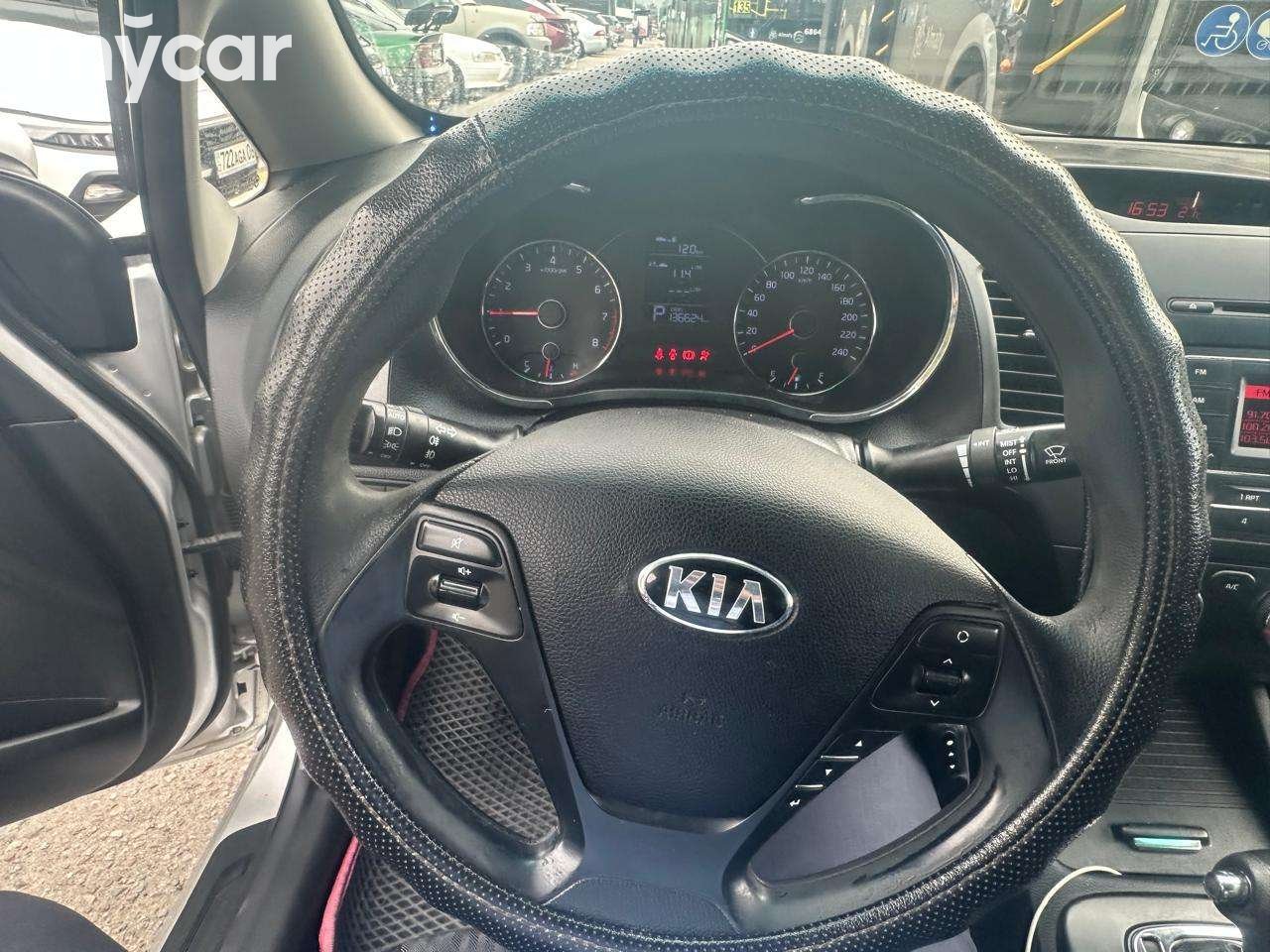 Kia Cerato 2013