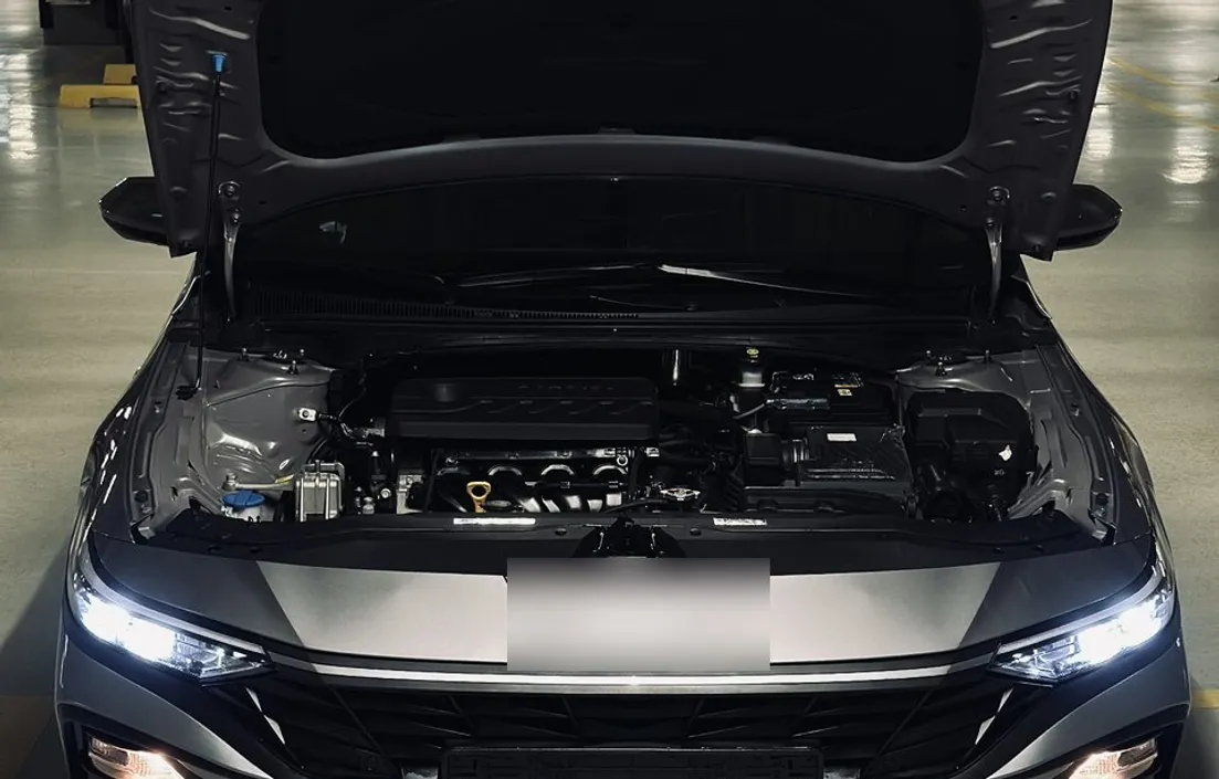 Hyundai Elantra 2024