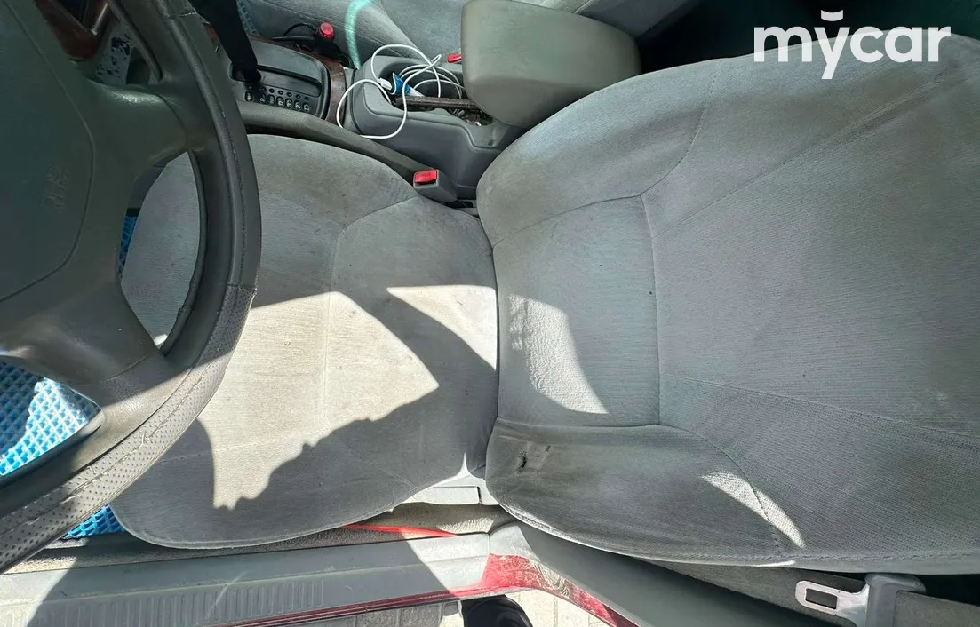 Mitsubishi Galant 2000