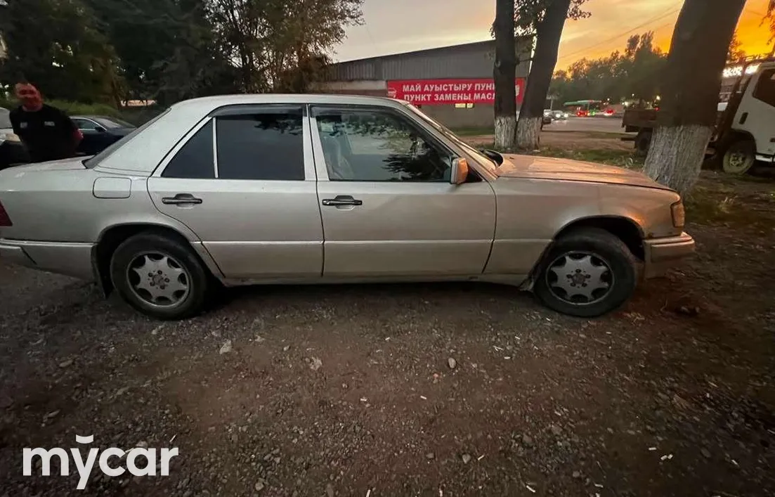 Mercedes-Benz E-Класс 1991