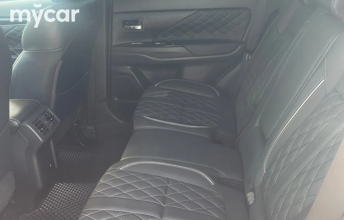 Mitsubishi Outlander 2022