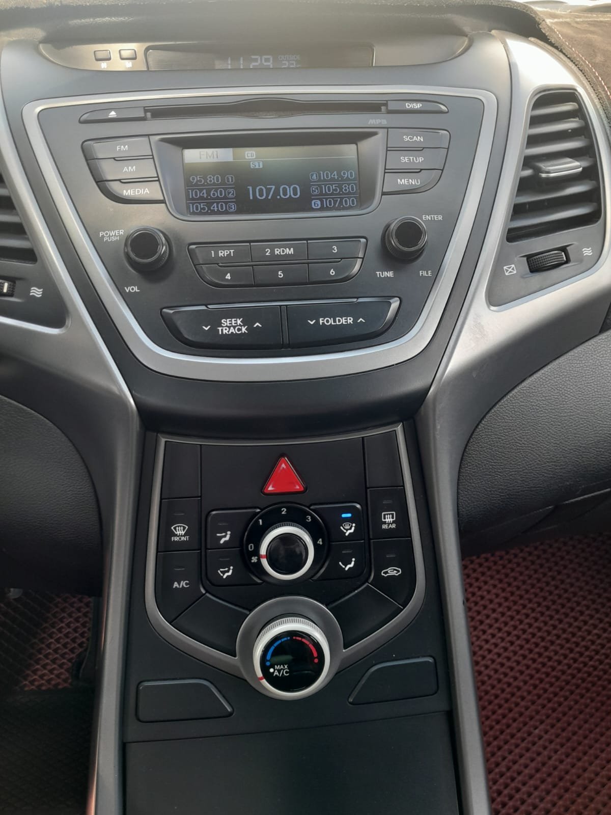 Hyundai Elantra 2015