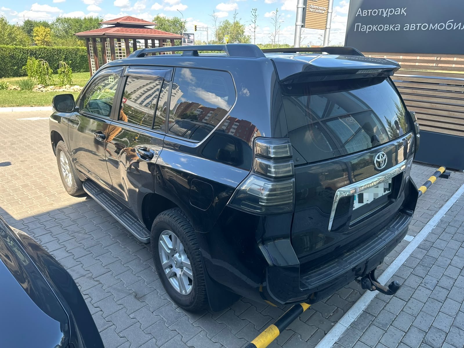 Toyota Land Cruiser Prado 2012