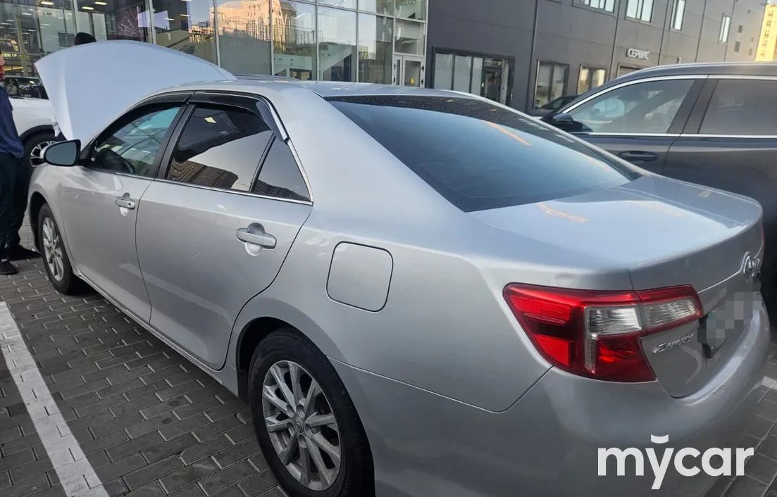 Toyota Camry 2012