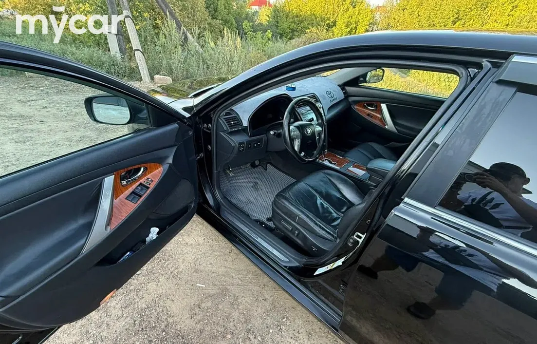 Toyota Camry 2011