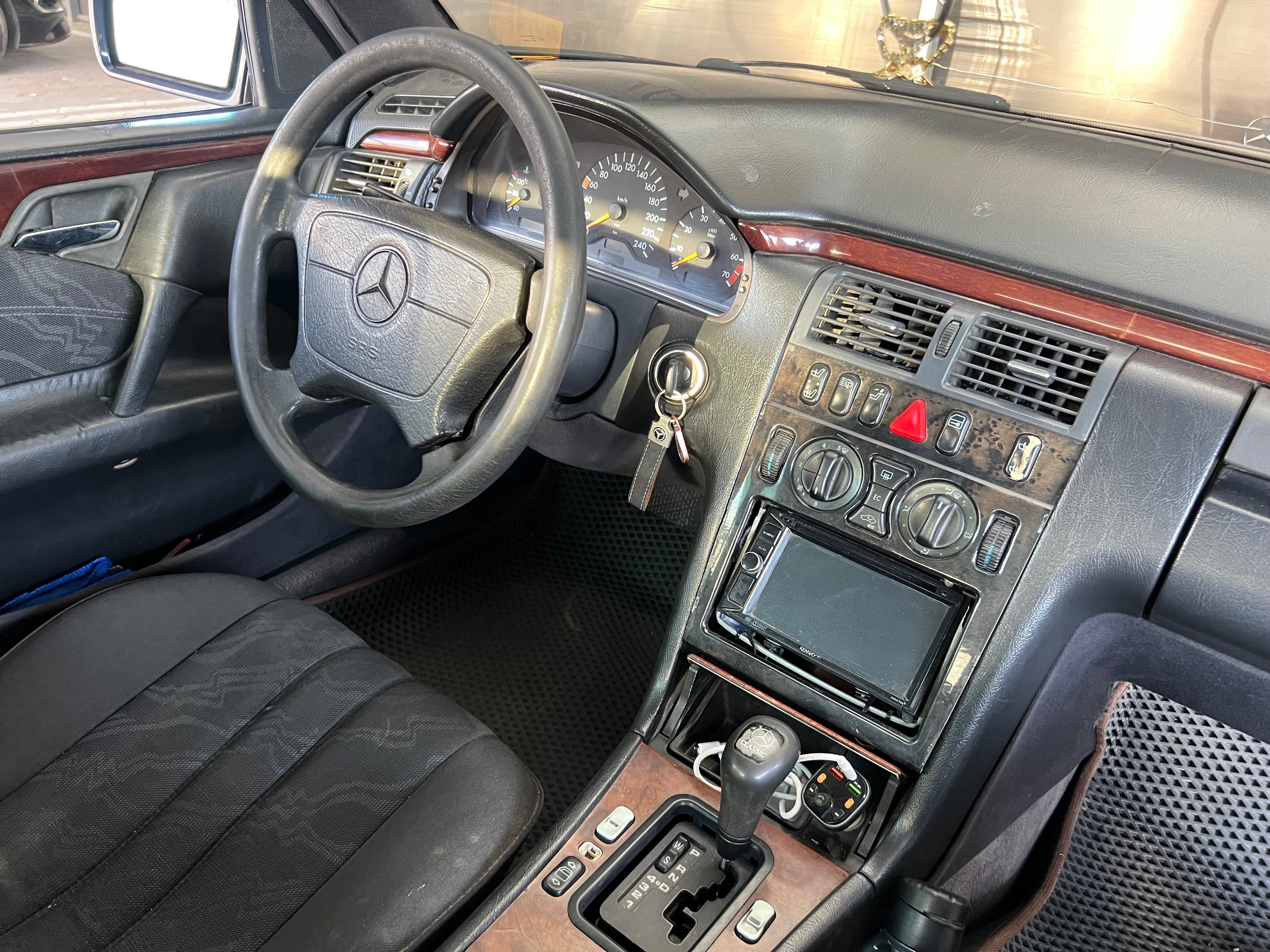 Mercedes-Benz E-Класс 1997
