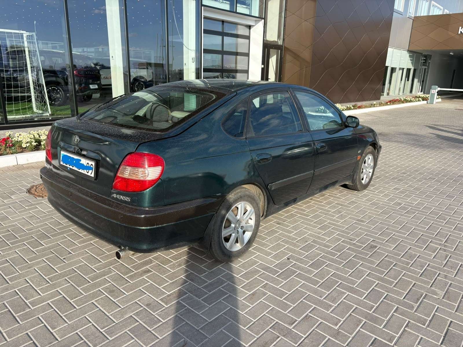 Toyota Avensis 1999