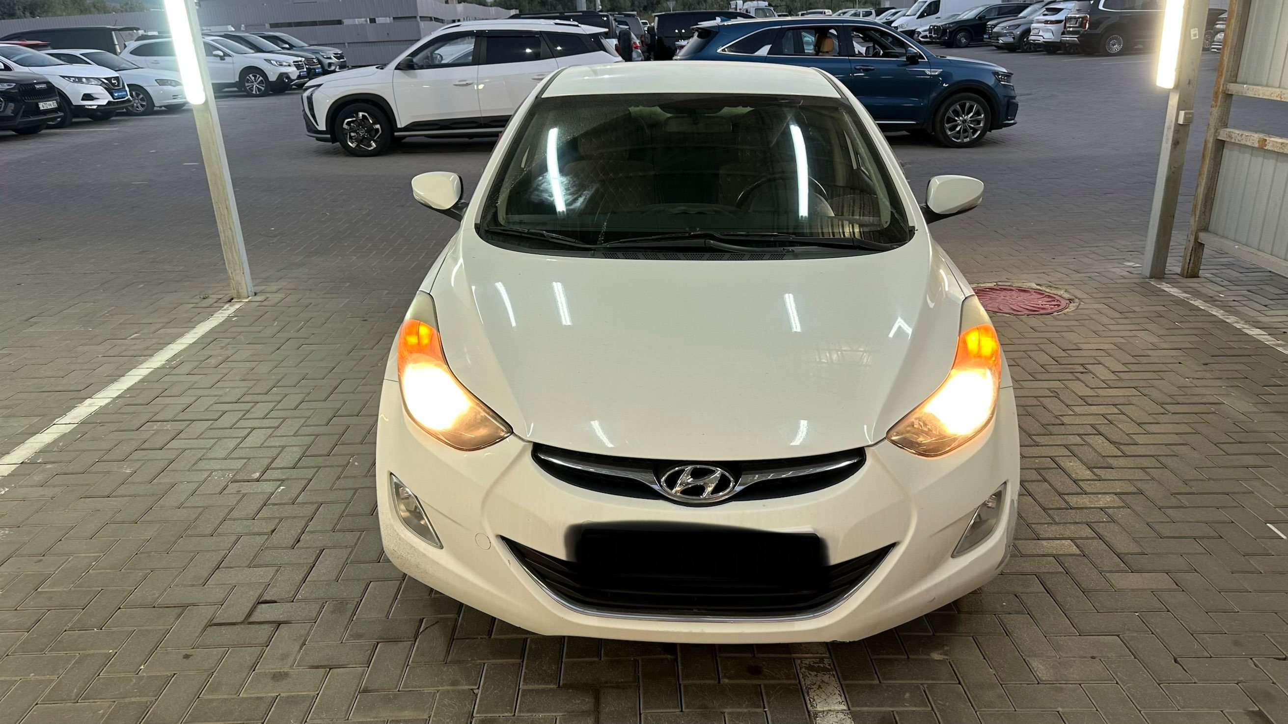 Hyundai Avante 2011