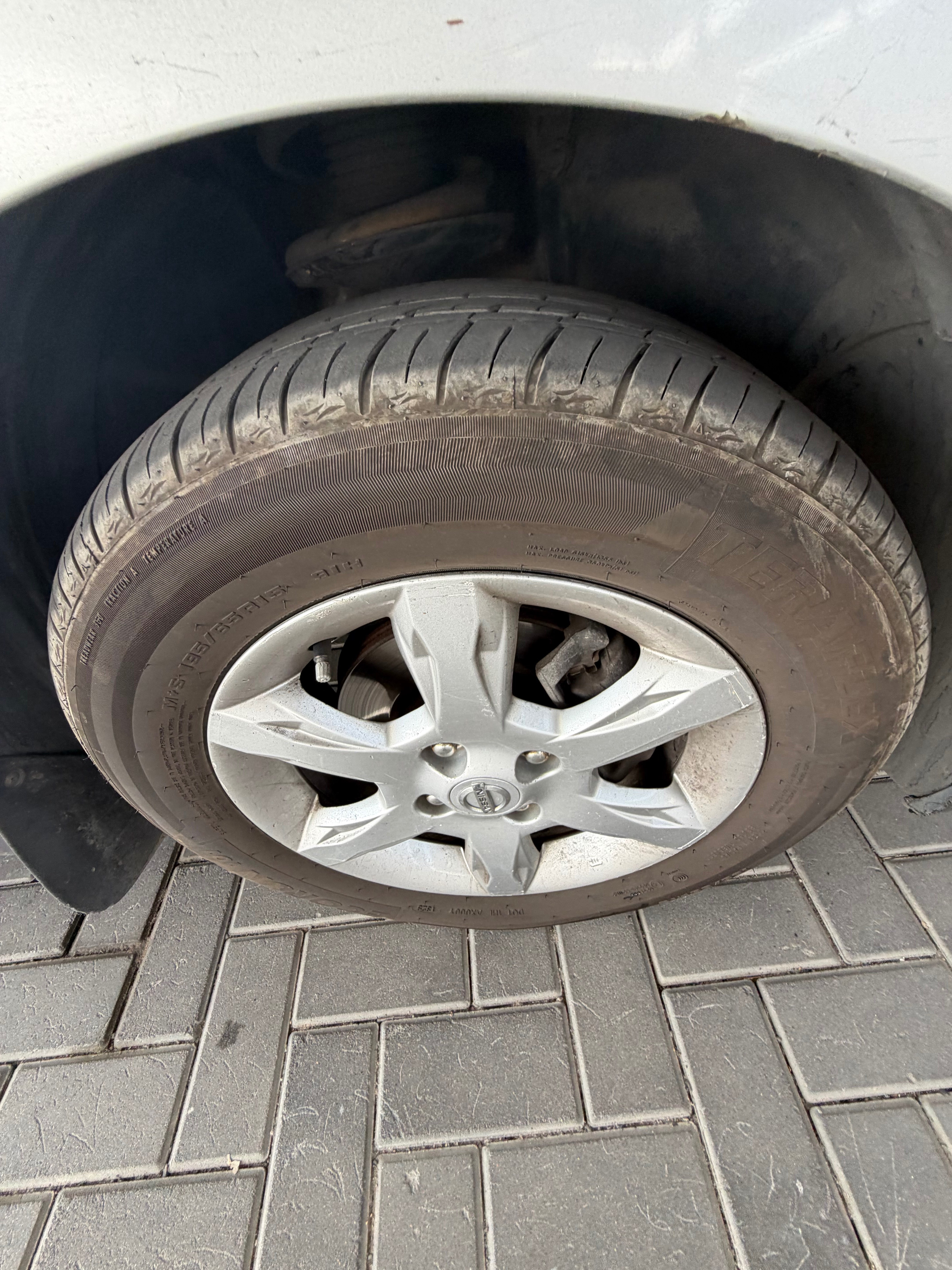 Nissan Almera 2013