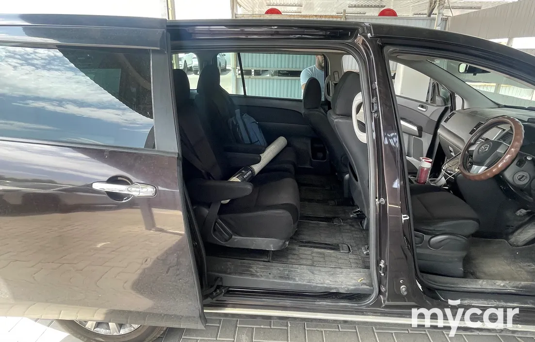 Mazda MPV 2006