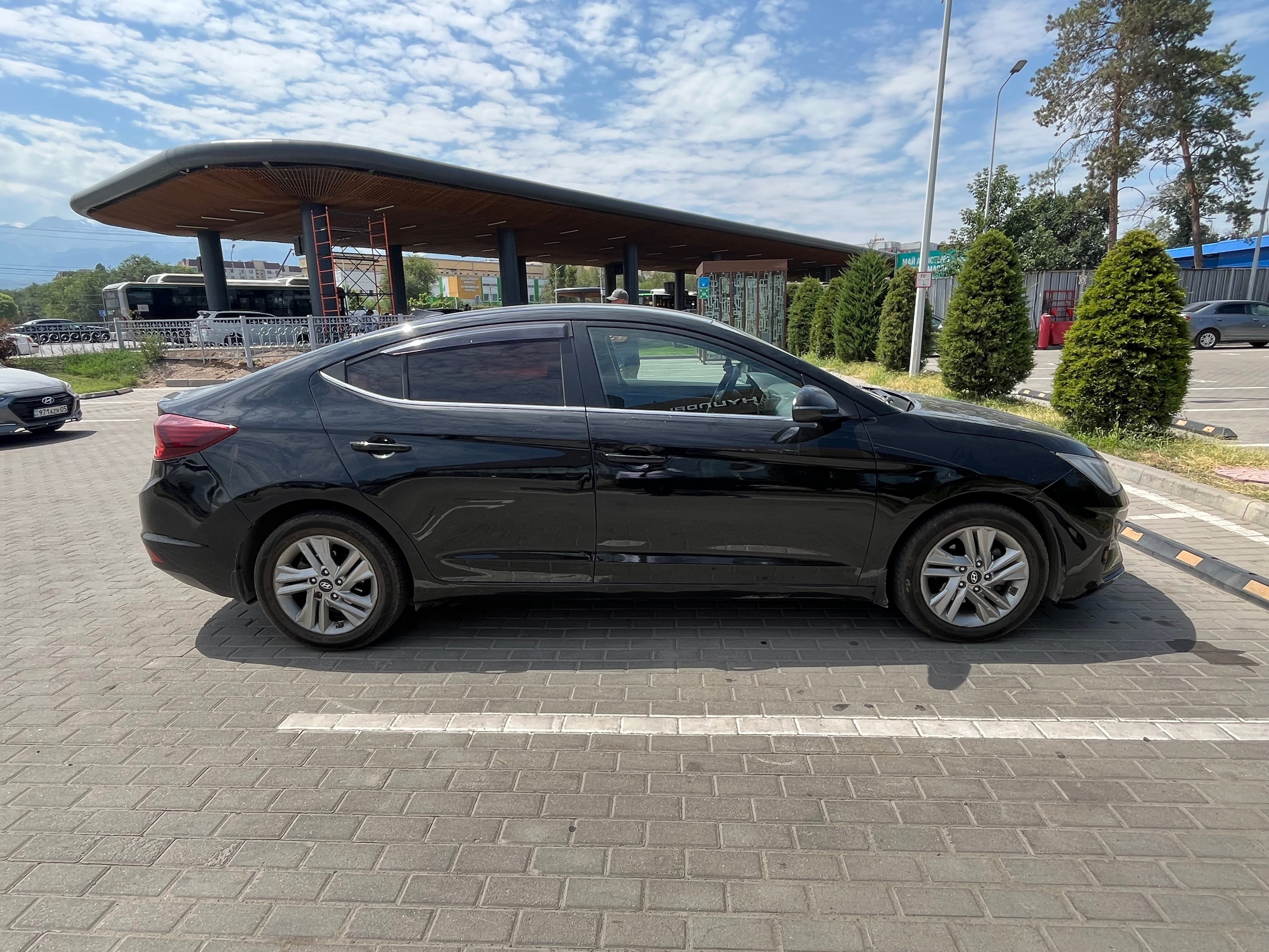 Hyundai Elantra 2019