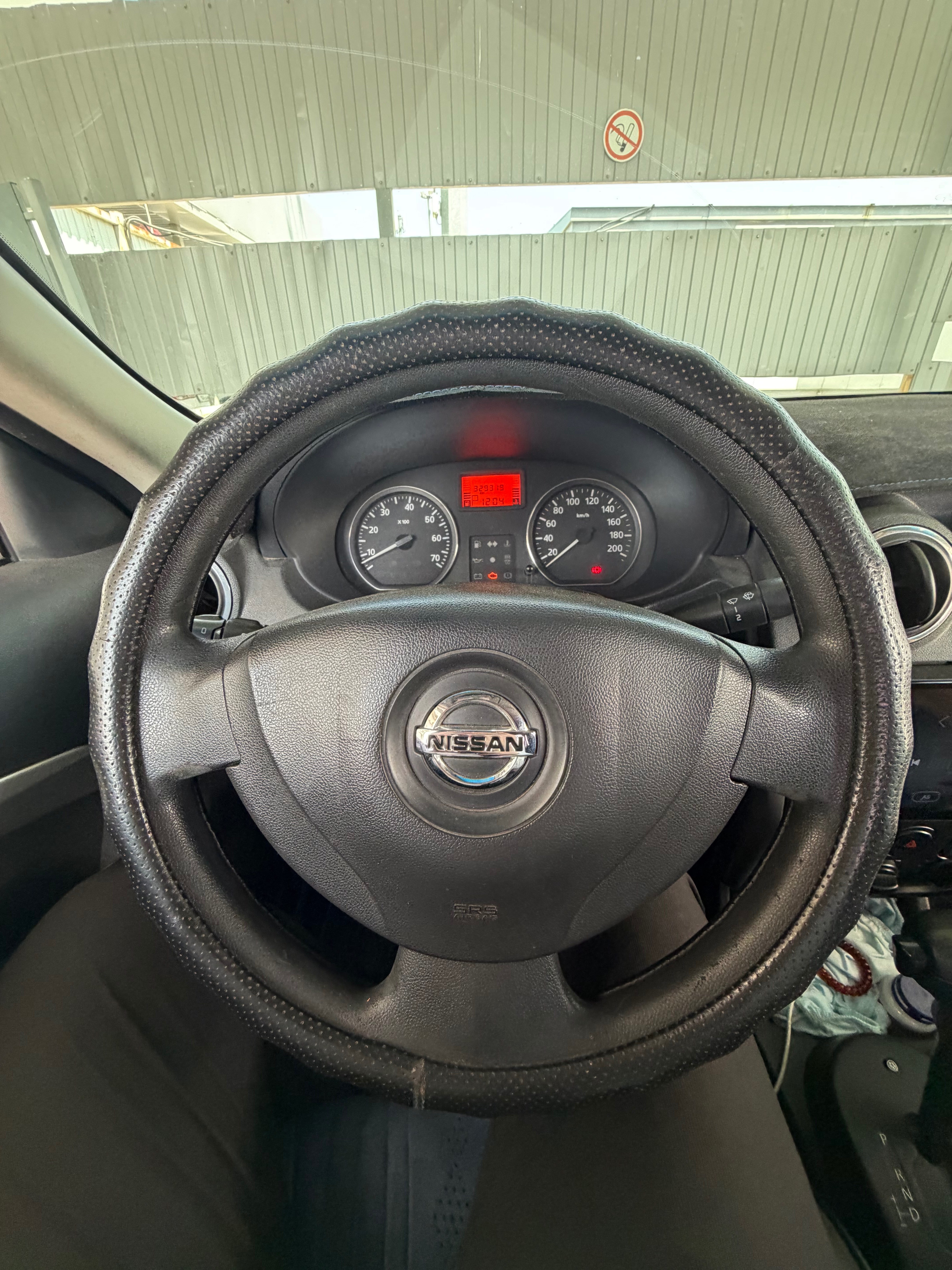 Nissan Almera 2013