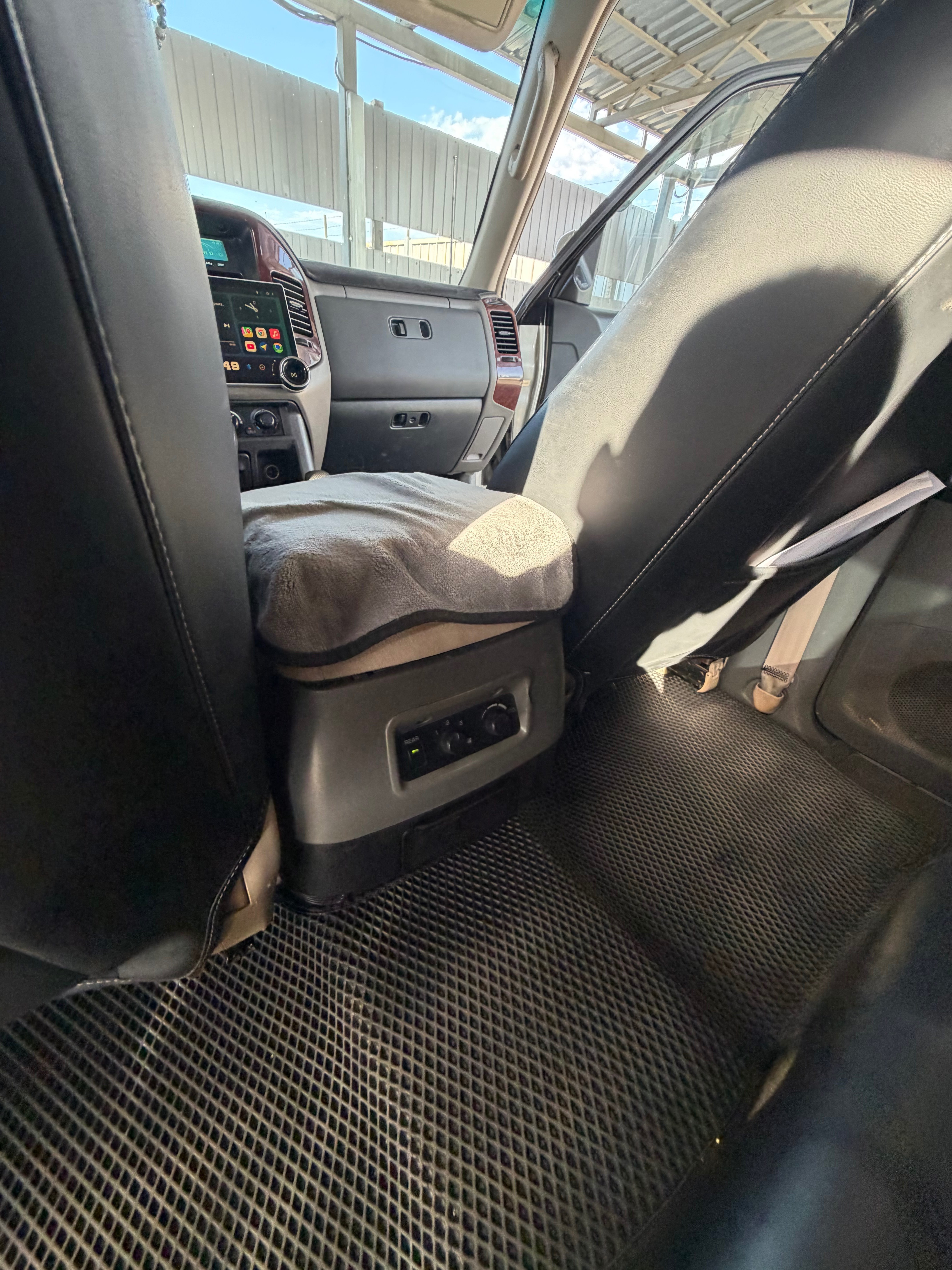 Mitsubishi Pajero 2005