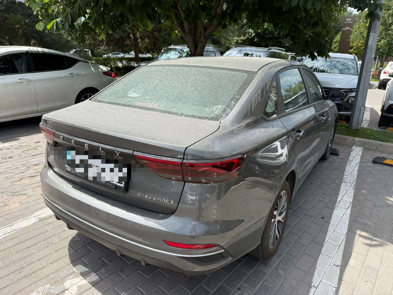 Geely Emgrand 2023