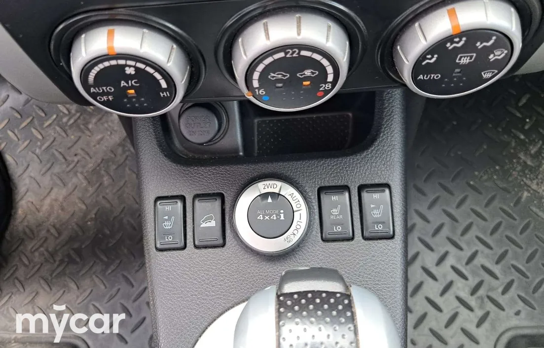 Nissan X-Trail 2012
