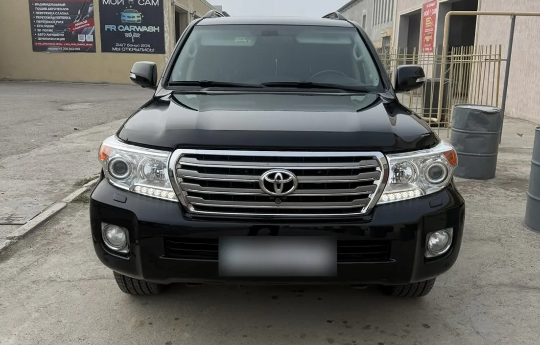Toyota Land Cruiser 2014