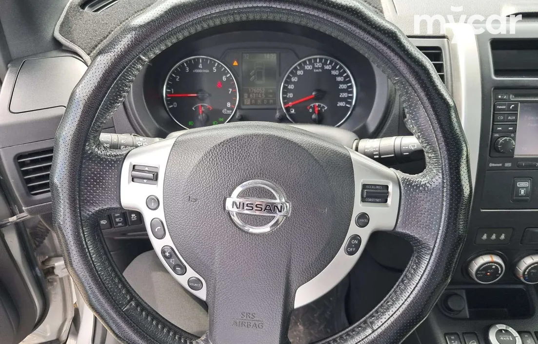 Nissan X-Trail 2012
