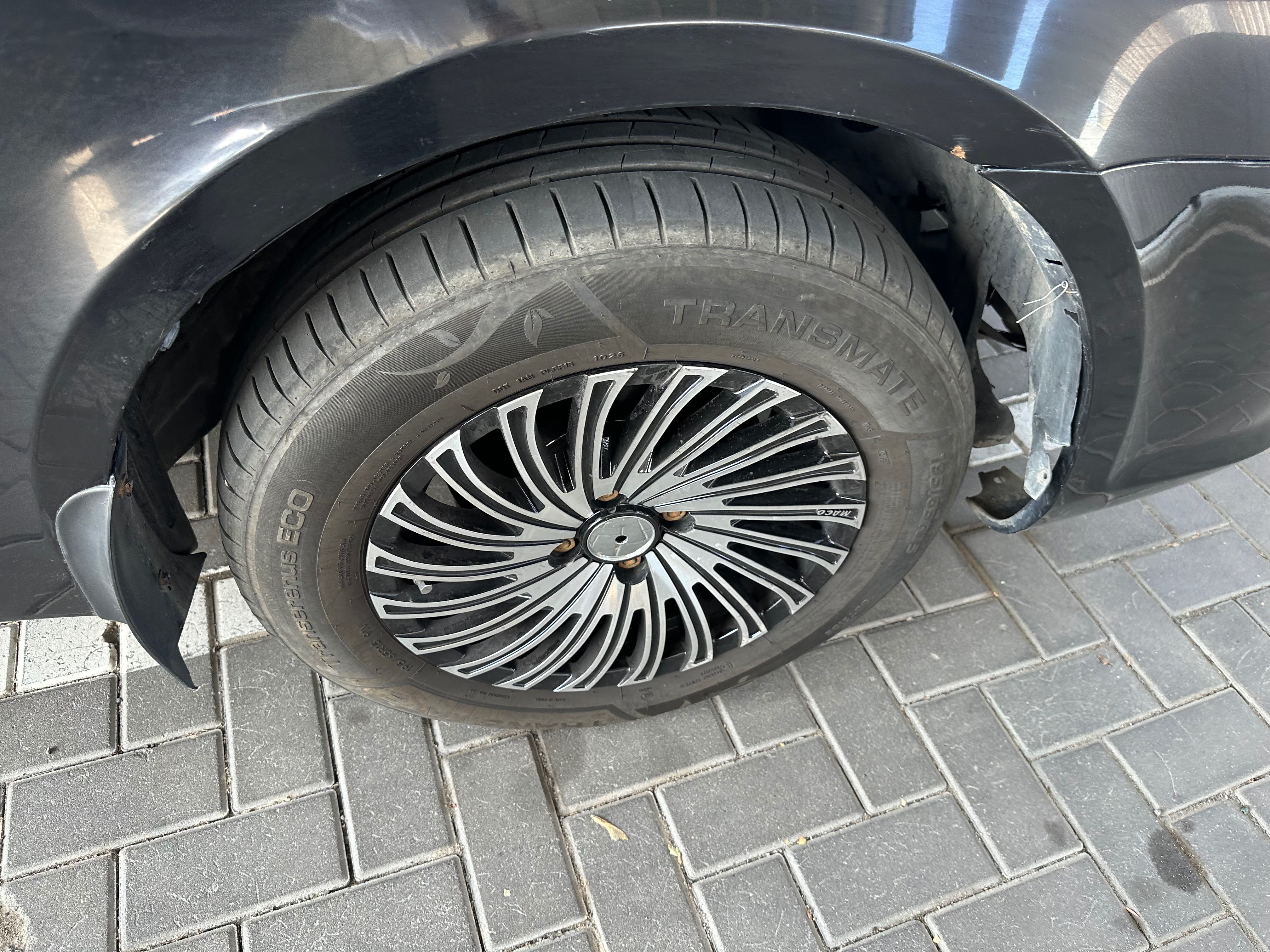 Geely SC7 2013