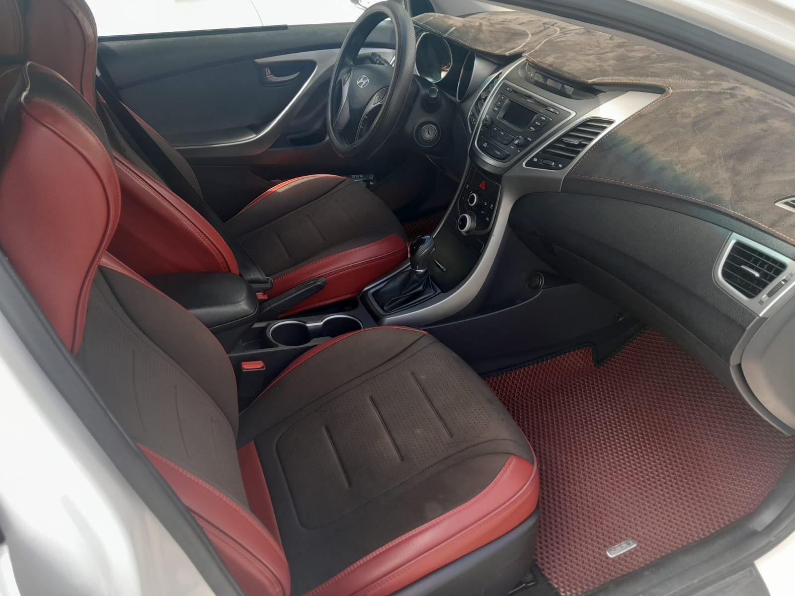 Hyundai Elantra 2015